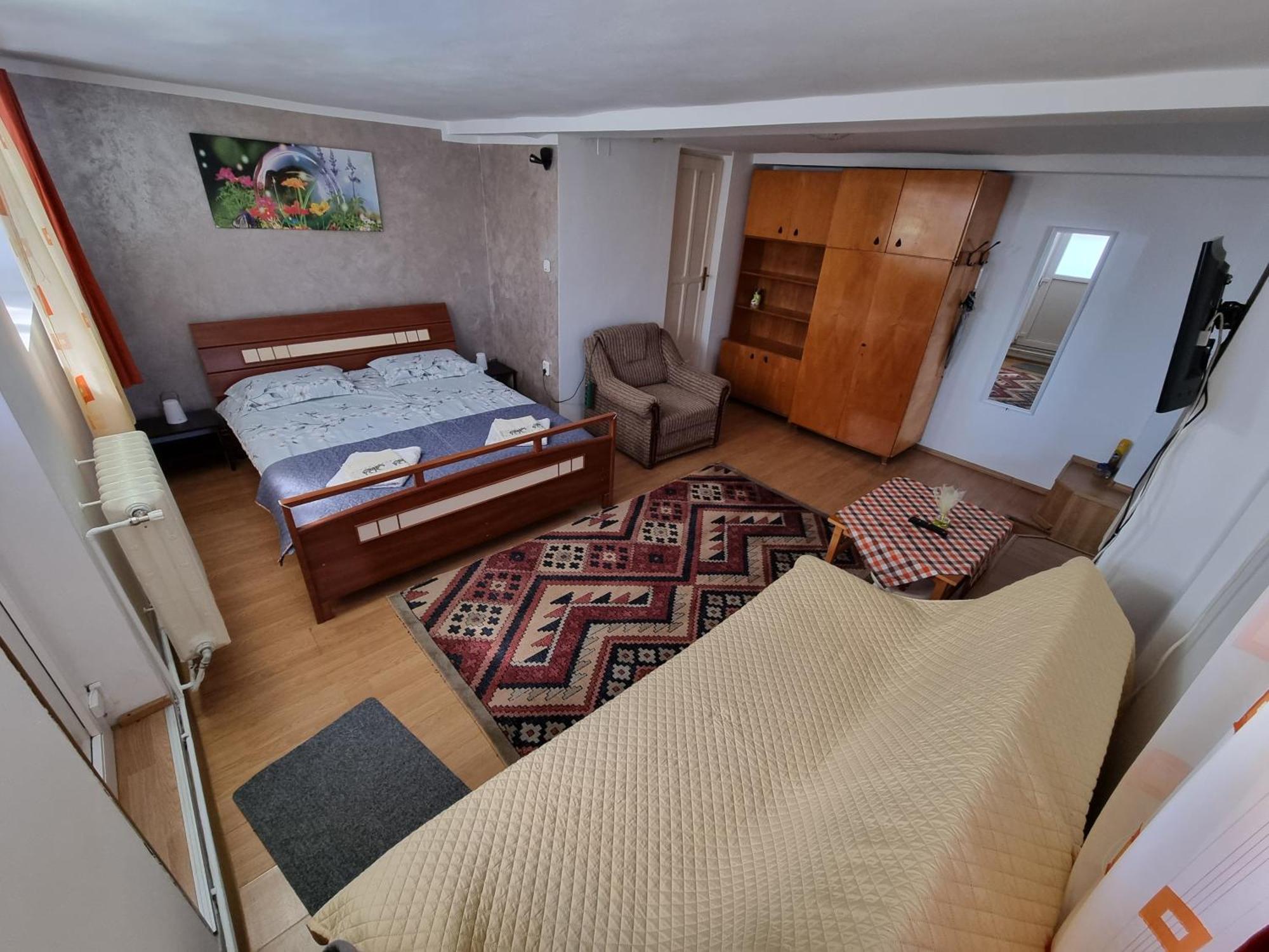 Mri Apartment *